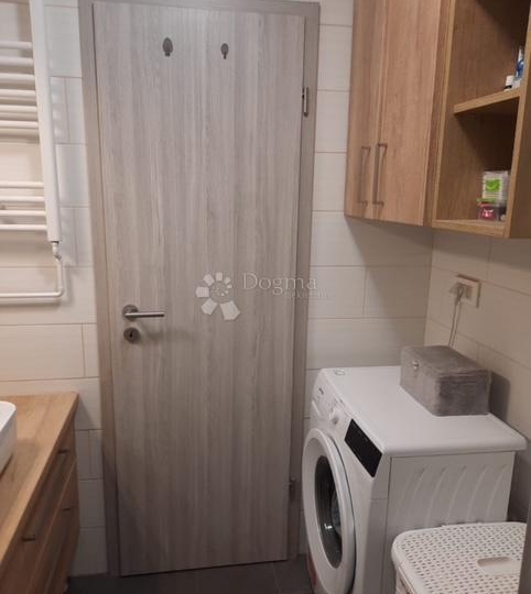 Zamet, 68m2, 2S+DB, adaptiran, jug, pogled na more