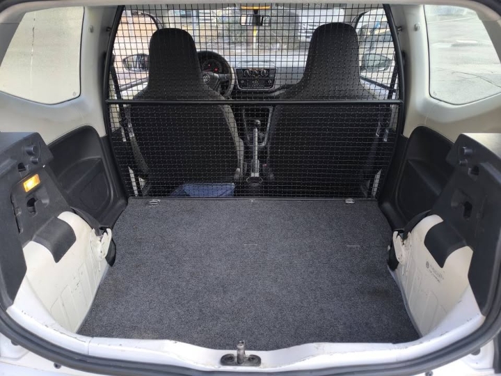 VW Up Cargo 1.0 mpi - N1