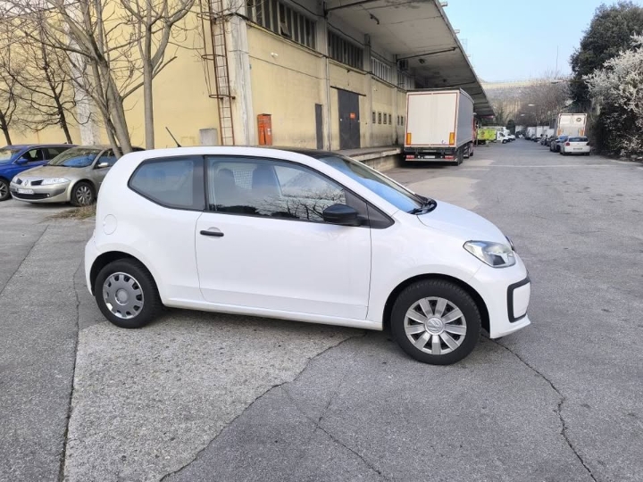 VW Up Cargo 1.0 mpi - N1