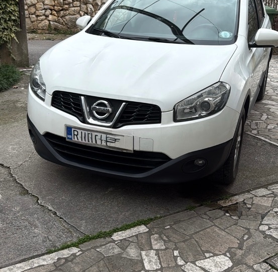 Nissan Qashqai +2  2.0 benzin 104kW