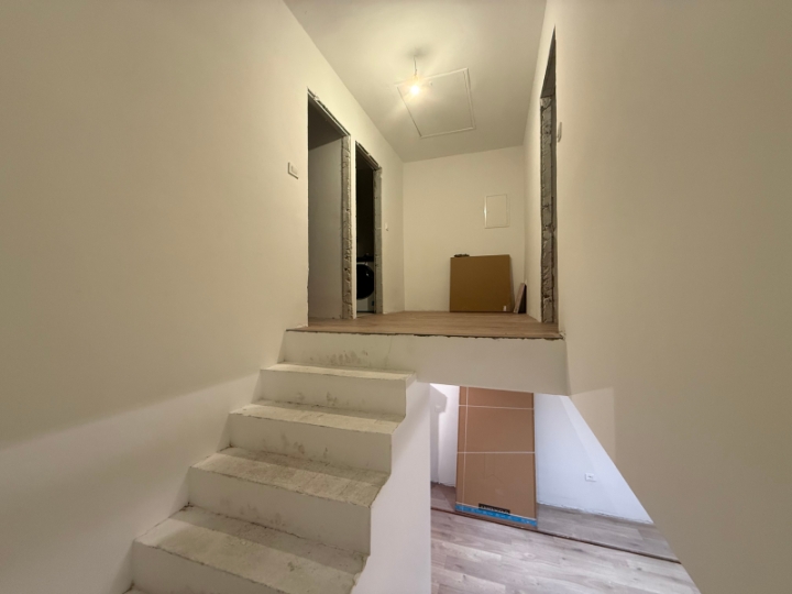 Kastav, Ćikovići – kuća u nizu 120 m²