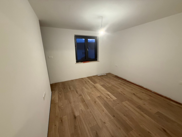 Kastav, Ćikovići – kuća u nizu 120 m²