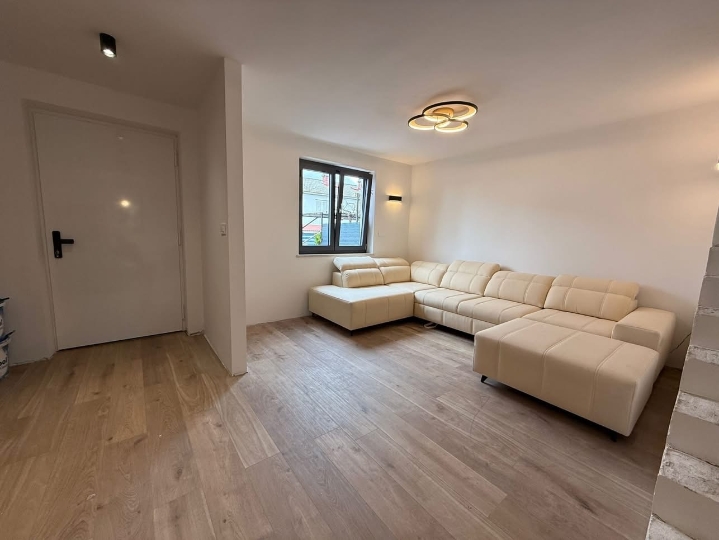 Kastav, Ćikovići – kuća u nizu 120 m²