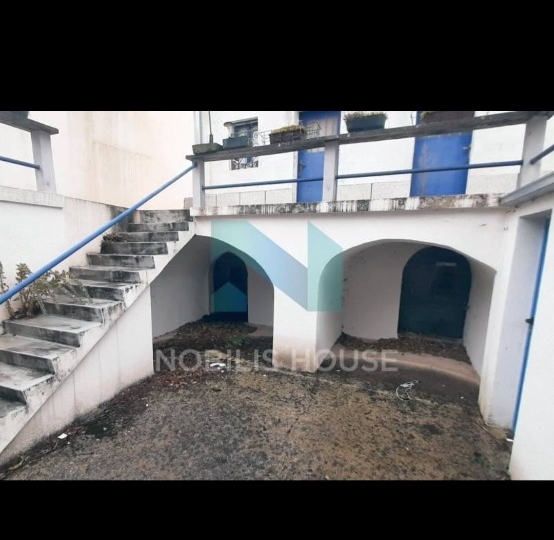 Kuću za adaptaciju prodajem