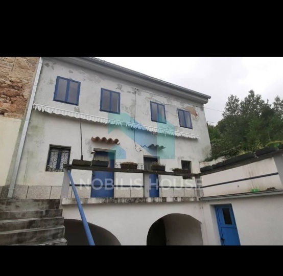 Kuću za adaptaciju prodajem