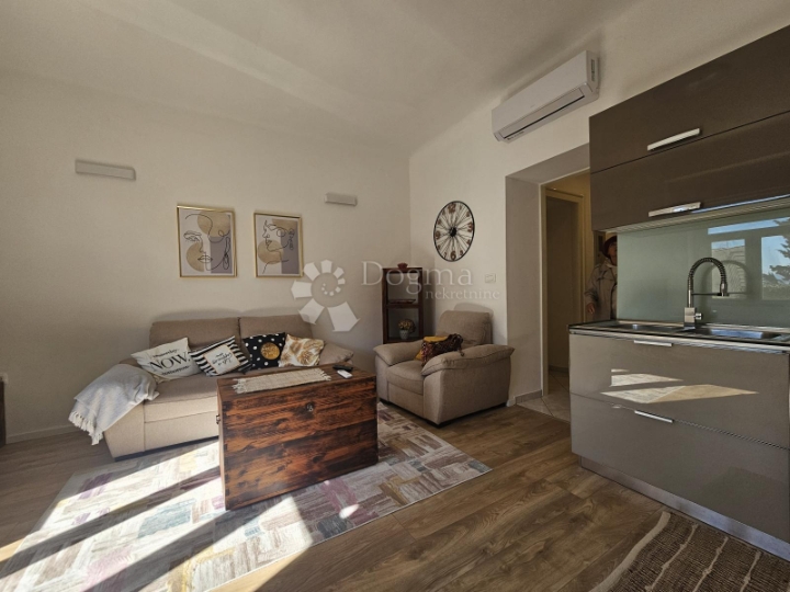 Dvosoban stan za najam!