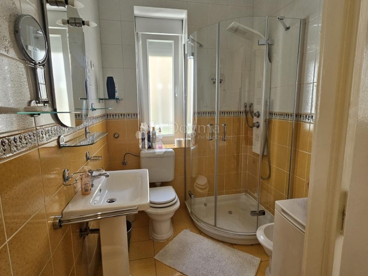 Dvosoban stan za najam!