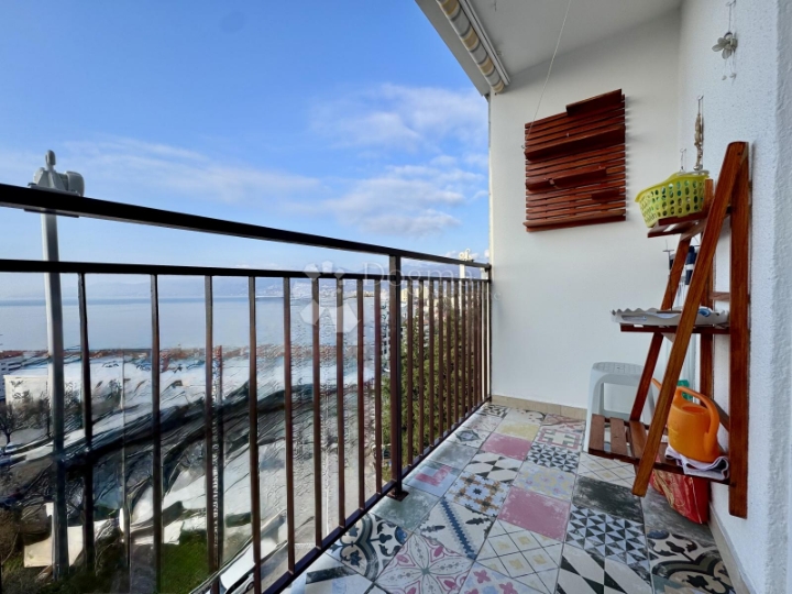 Krnjevo - stančić bombončić