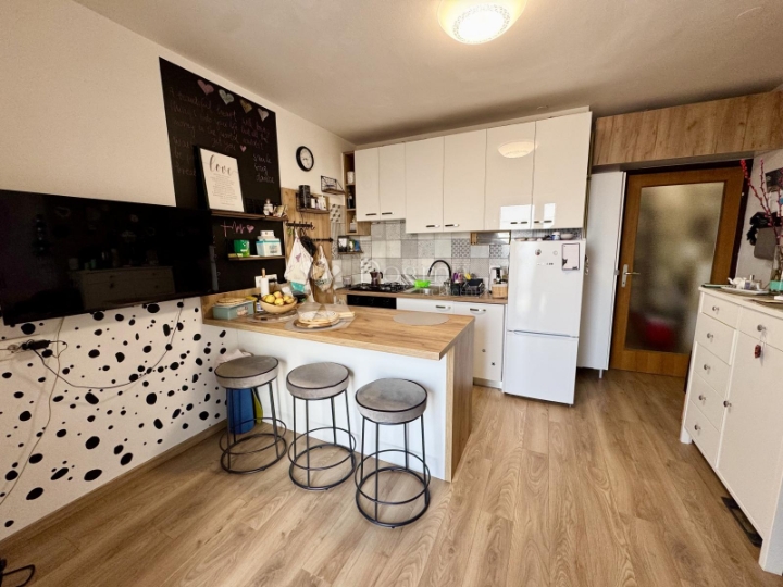 Krnjevo - stančić bombončić