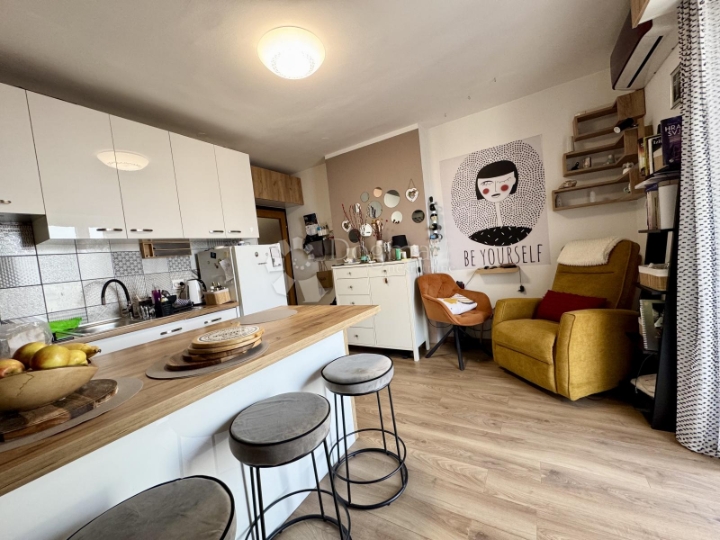 Krnjevo - stančić bombončić