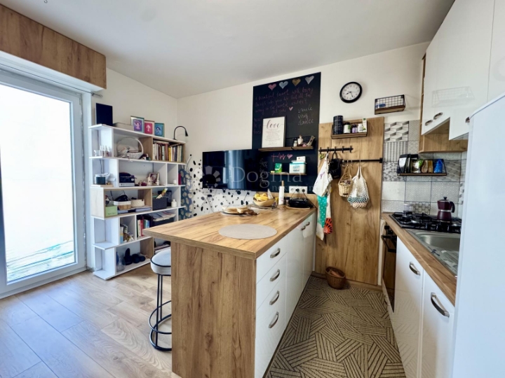 Krnjevo - stančić bombončić