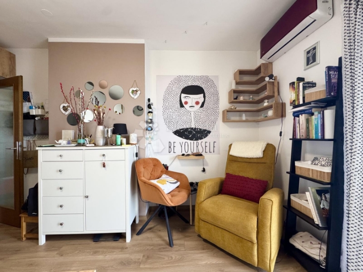 Krnjevo - stančić bombončić