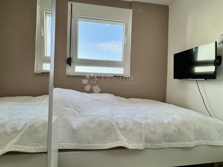 Krnjevo - stančić bombončić