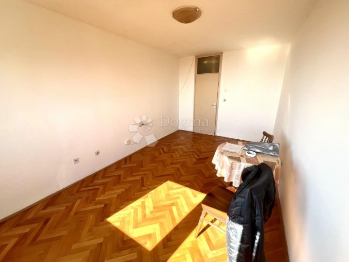 Garsonijera na traženoj lokaciji okupana suncem