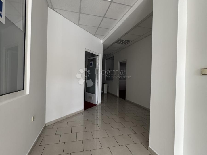 Uredski PP, 324 m2, prizemlje, atraktivna poslovna lokacija