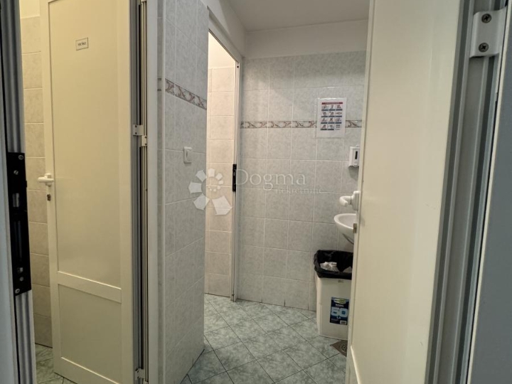 Uredski PP, 324 m2, prizemlje, atraktivna poslovna lokacija