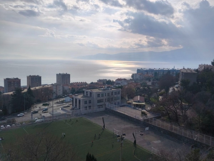 Novouređen stan s pogledom na more