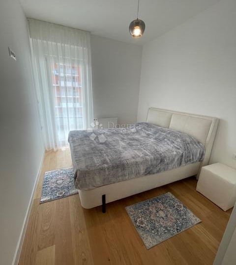 Kantrida, novogradnja s parkirnim mjestom i pogledom