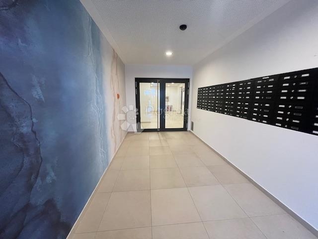 Kantrida, novogradnja s parkirnim mjestom i pogledom