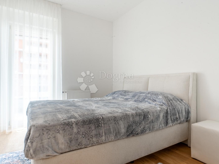 Kantrida, novogradnja s parkirnim mjestom i pogledom