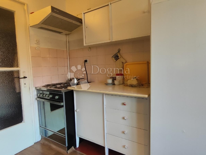 Pećine, 41 m2, top pozicija