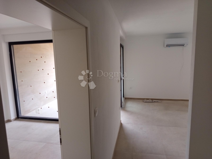 Idealna obiteljska nekretnina na Velom Vrhu, stan A4