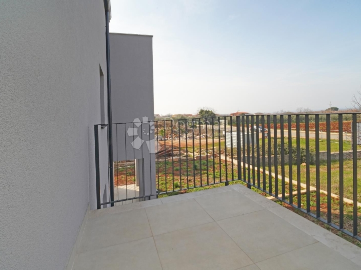 Poreč (okolica) - dvoetažni stan sa 3S i pogledom na more