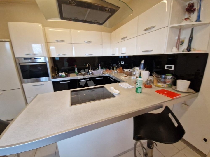 Raskoš na Pećinama