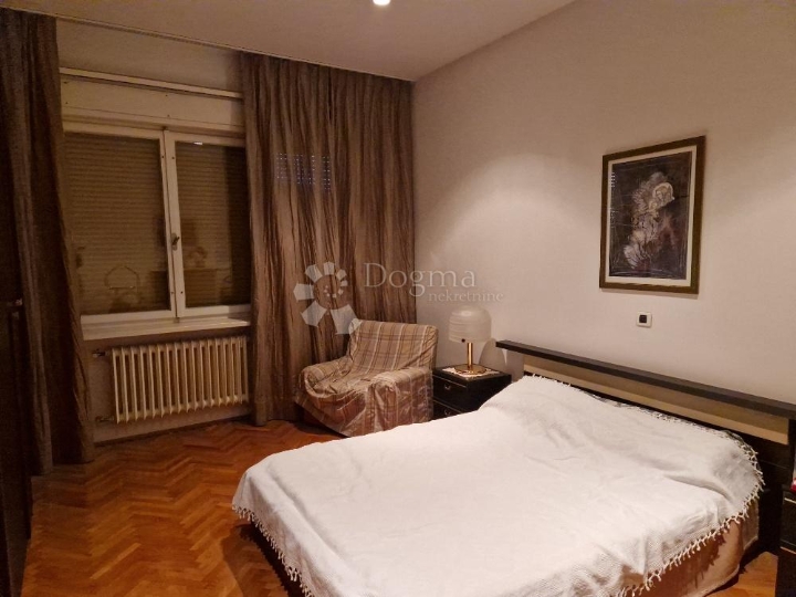 Raskoš na Pećinama