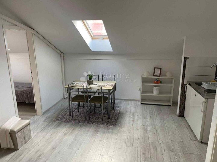 Stan u srcu starog  grada Novigrad