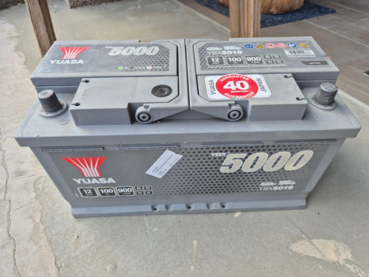 Yuasa akumulator