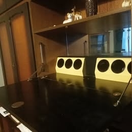 Regal (manje komponente) i trosjed