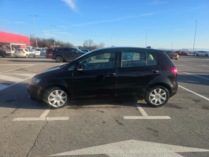 VW Golf plus 2.0 tdi, reg. do 3./27.
