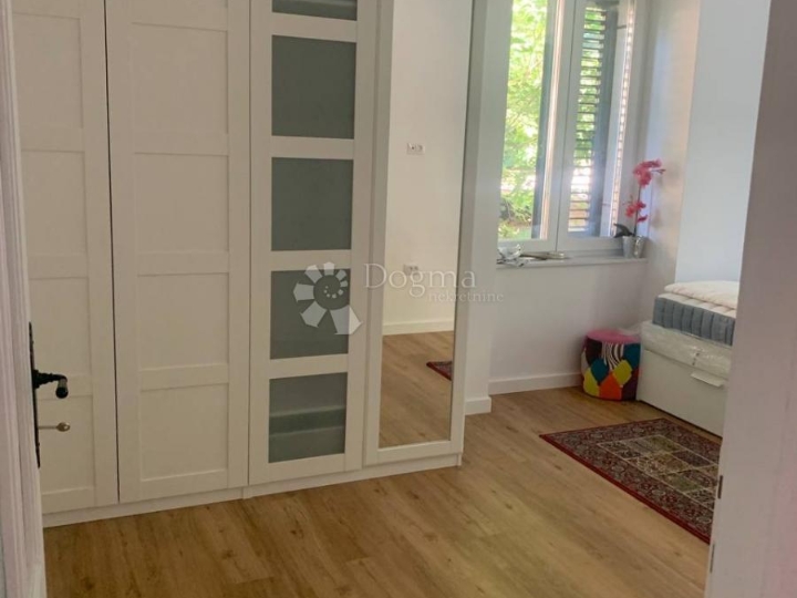 Stan za najam na Bulevardu!