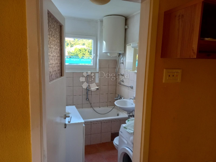 Odličan stan s pogledom na more, Kraljevica, 80 m od mora