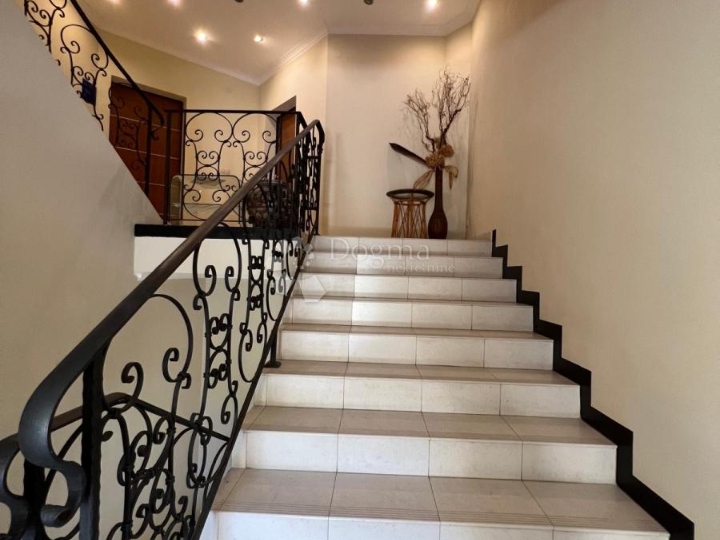 Šarmantan stan u vili za najam