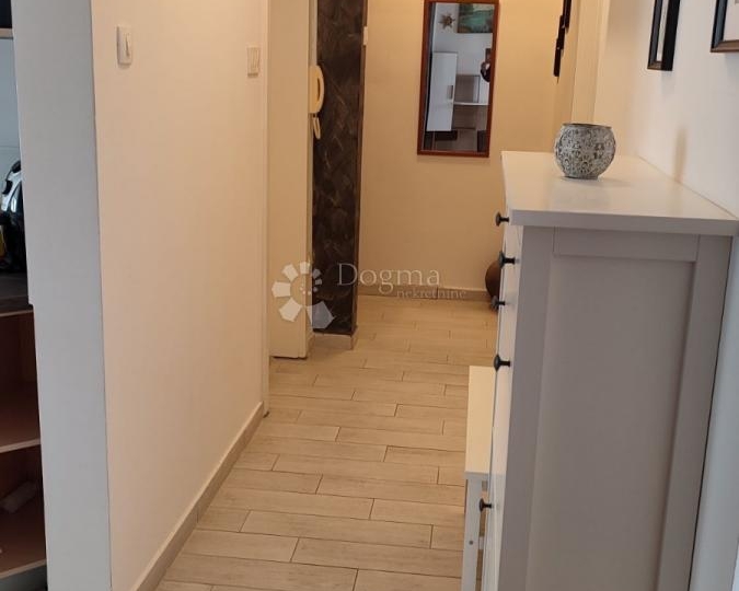 Moderno uređen 1S stan na Škurinjama