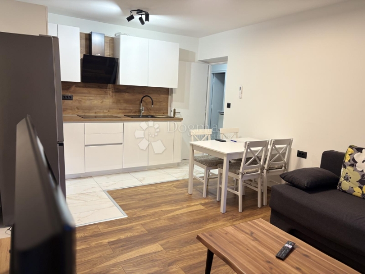 Moderno i vrhunski uređen stan za najam