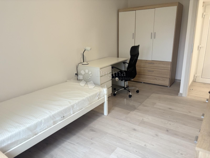 Novoadaptiran stan-prvi najam