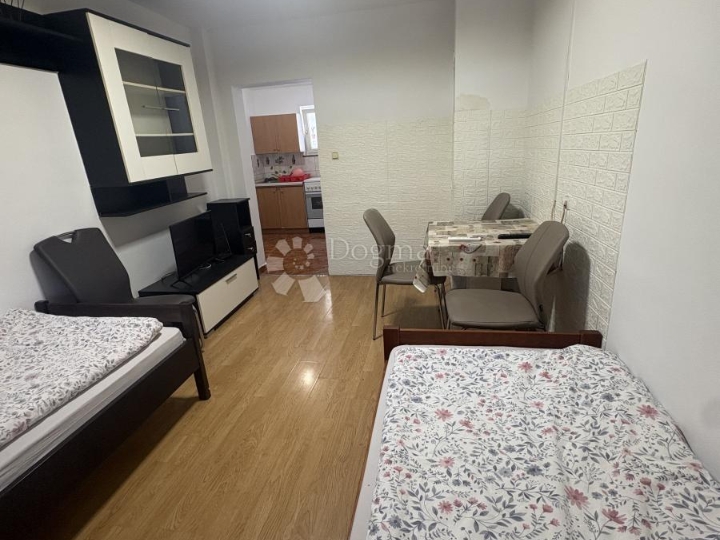 Dvosoban stan za najam radnika useljiv odmah