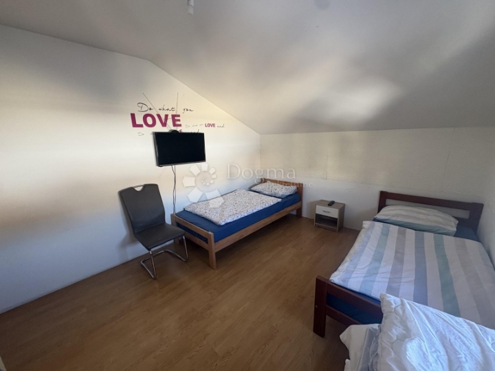 Dvosoban stan za najam radnika useljiv odmah