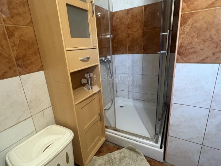 Dvosoban stan za najam radnika useljiv odmah