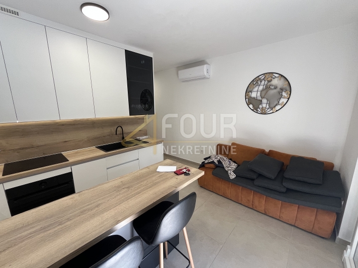 Istra, Plomin, 38.80m2, 1S+DB, pogled na more, parkirno mjesto