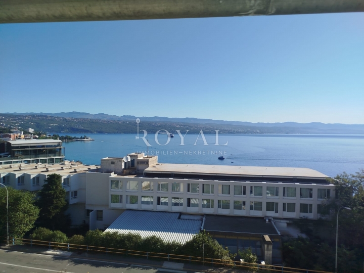 Opatija, moderno uređen stan - najam