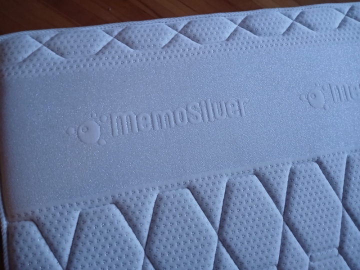 Madraci i podnice za bračni krevet