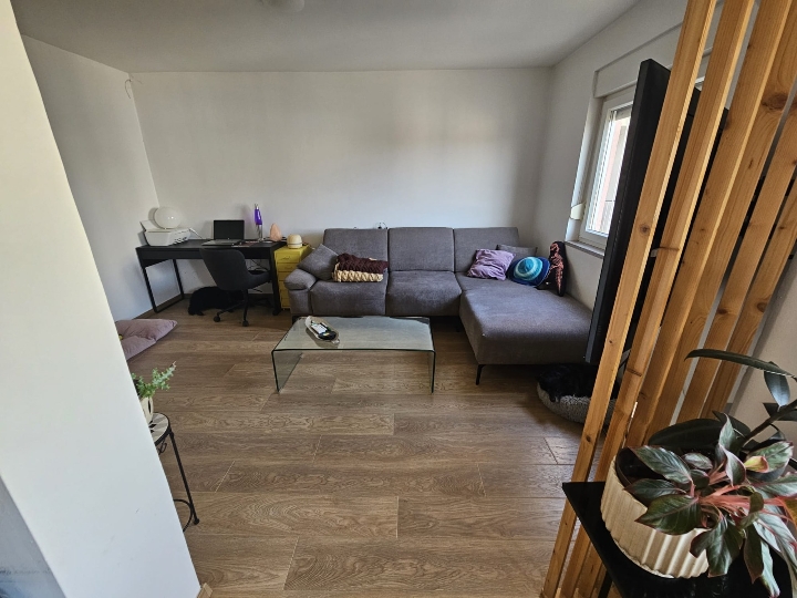 Stan 60 m2 - Kaštanjer, Pula