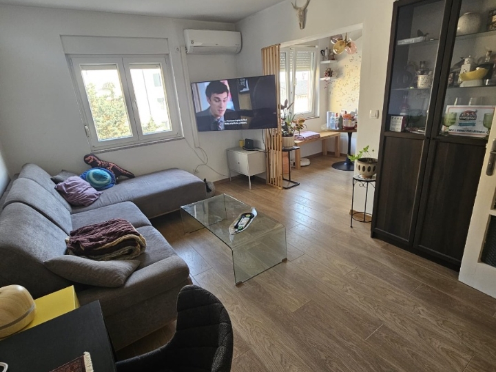 Stan 60m2 - Kaštanjer, Pula