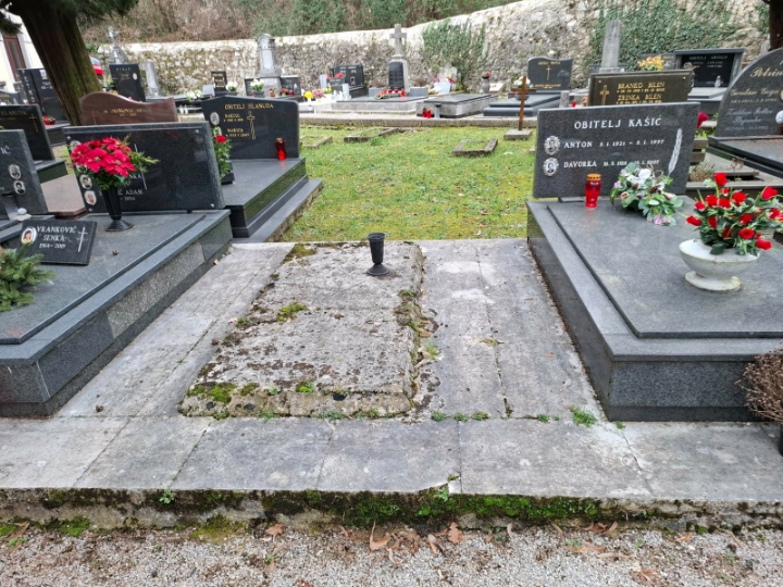 Grobnica Poljane, 6 mjesta