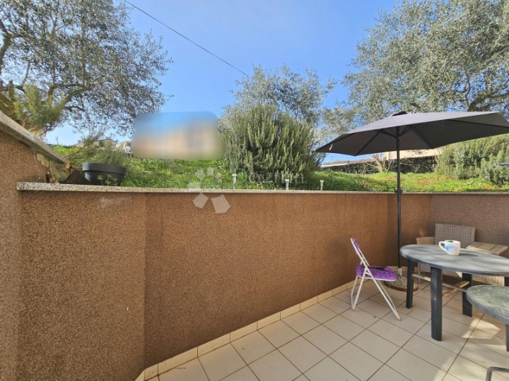 Umag, blizina centra, 1S + DB + parking