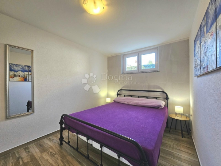 Umag, blizina centra, 1S + DB + parking